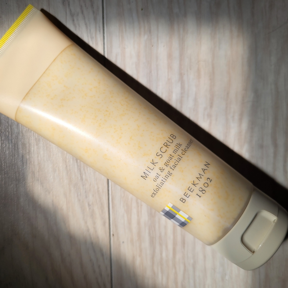 Beekman 1802 Milk Scrub - Cream and Yellow Exfoliating Cleanser